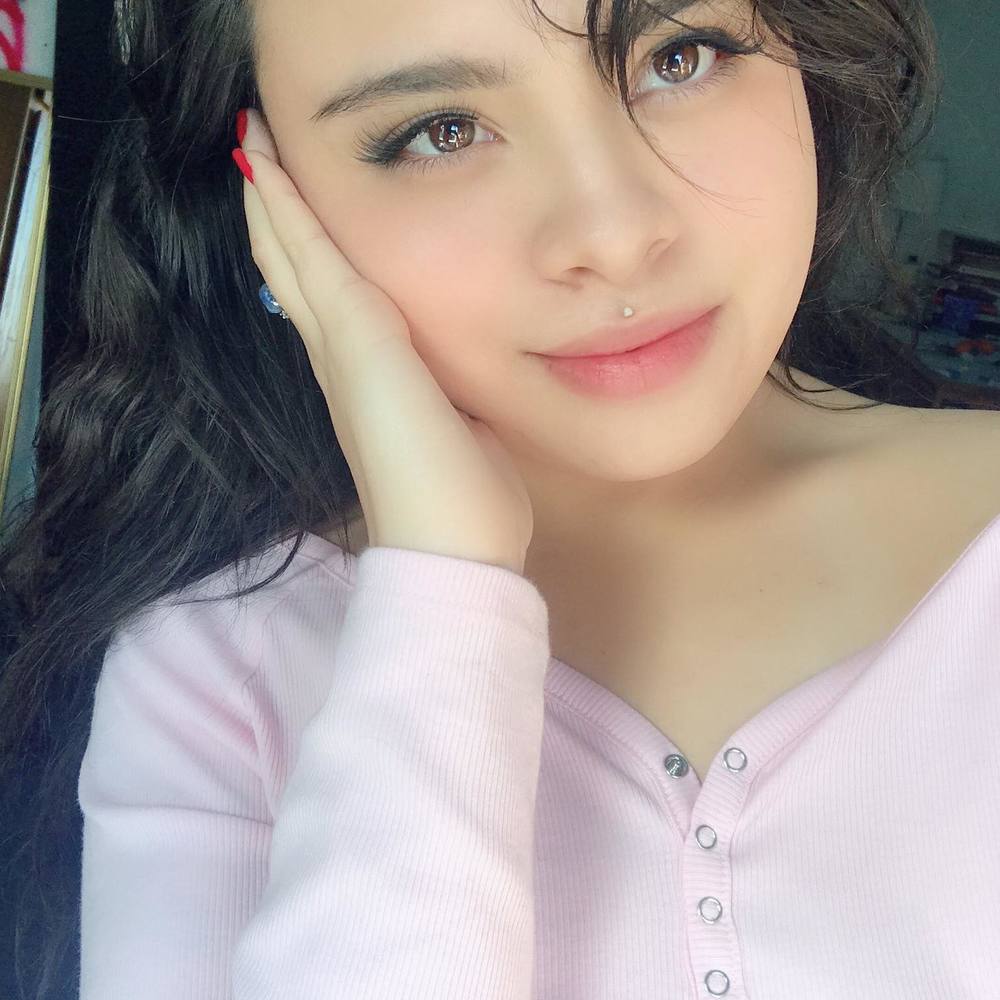 Meet your Posher, Vethea